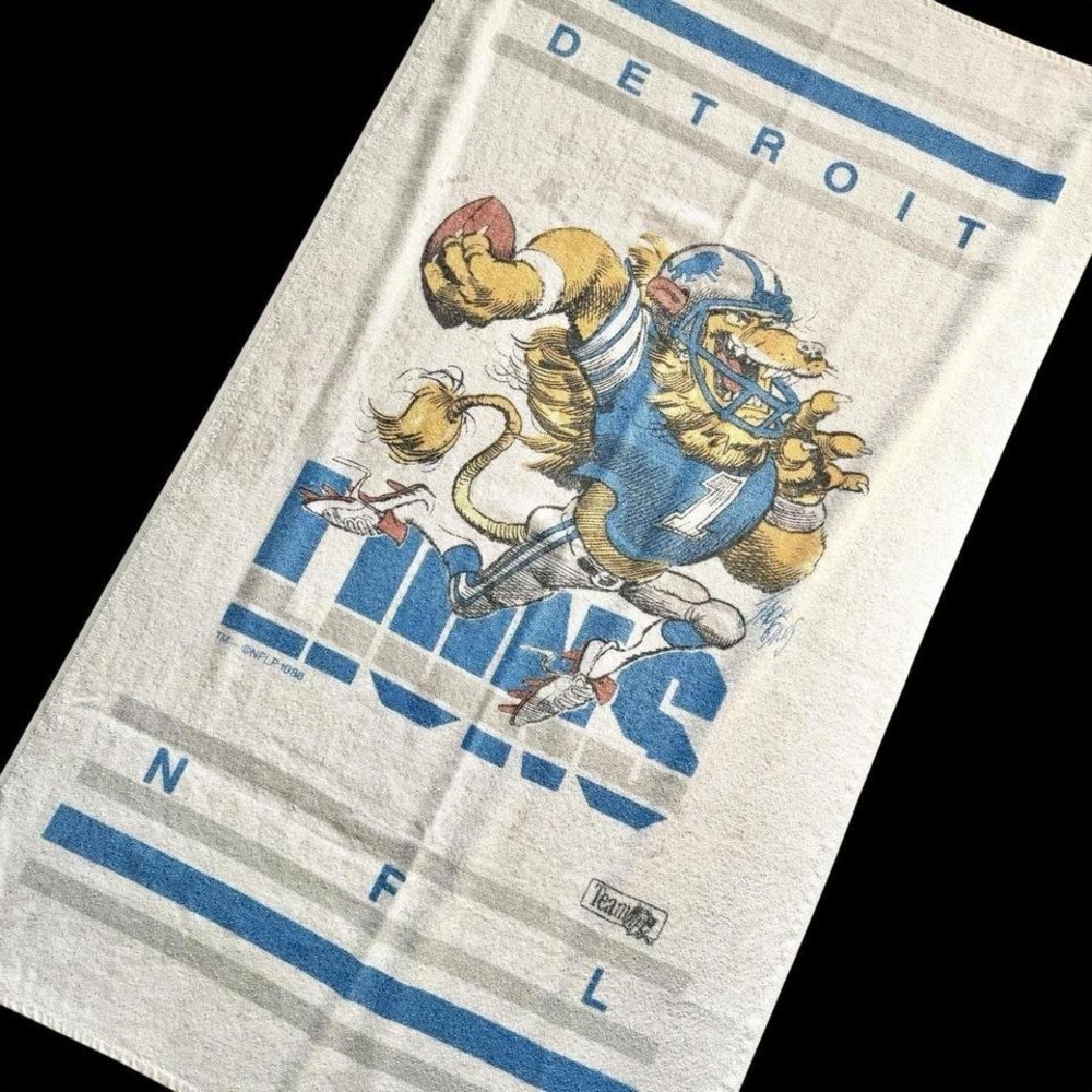 Detroit Lions 1988 Beach Towel‎ Vintage Distressed